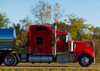 Truckers push back on driver-shortage ‘myth’ that has led to flood of foreigners in long-haul industry