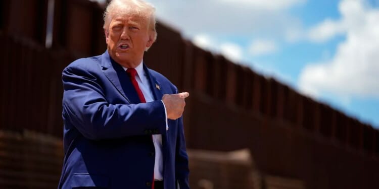 Trump admin awards billions in border ‘Smart Wall’ contracts