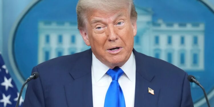 Trump finds CFTC nominee replacement in SEC crypto regulator