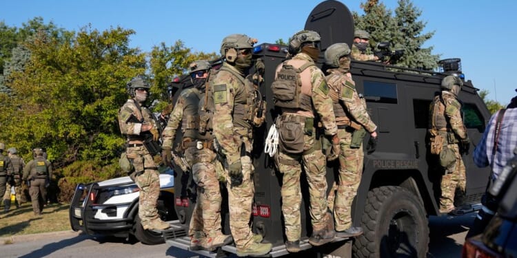 Trump gets partial win in bid to deploy National Guard to Chicago