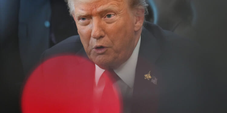 Trump hosts roundtable to discuss antifa