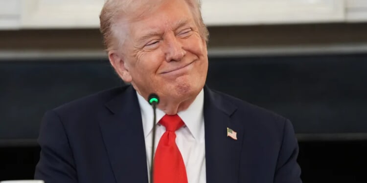 White House responds to press inquiries with 'your mom' jokes