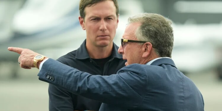 Witkoff and Kushner land in Israel to ensure ceasefire holds