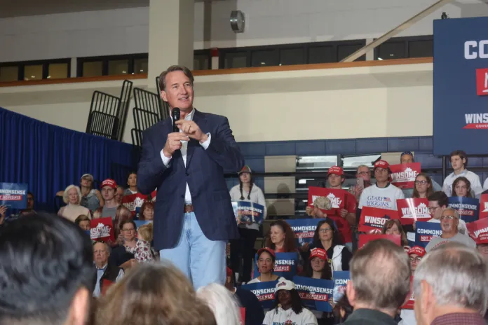 Gov. Glenn Youngkin campaigns for Lt. Gov. Winsome Earle-Sears, the Republican nominee for governor on Saturday, November 1, 2025. (Samantha-Jo Roth, Washington Examiner)