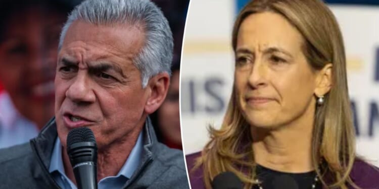 New Jersey governor candidates hold final rallies in their hometowns