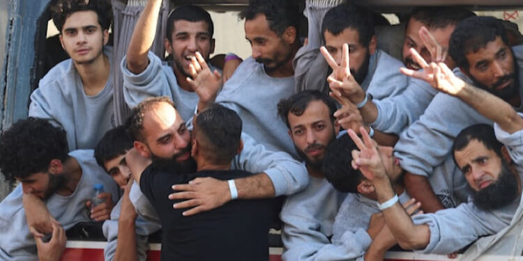 Freed Terrorists Now Living in 5-Star Hotel in Cairo