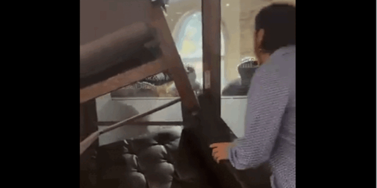 Video: Jewish Students at a Toronto University Barricade Themselves Against Islamist Rioters Trying to Lynch Them