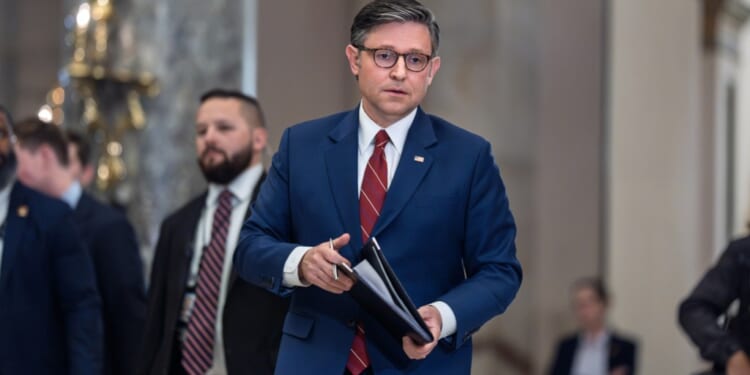 House faces mountains of paper to climb with shutdown backlog