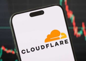 It's not just you. X and vast tracts of the internet are down.