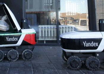 US NEXT? Sightings of humanoid robots spike on the streets of Moscow