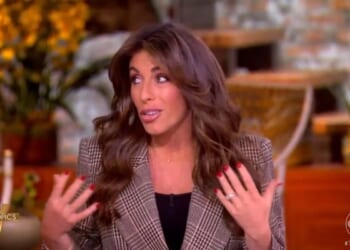 The View’s Fake Conservative Defends Floozy Lib Journo Olivia Nuzzi