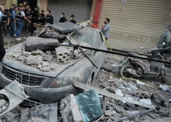  Israel launches strikes on Beirut targeting Hezbollah commander