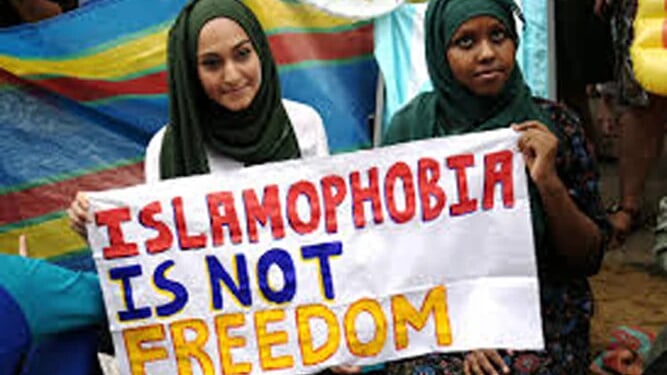 UK’s Leftist Government Works to Destroy the Freedom of Speech