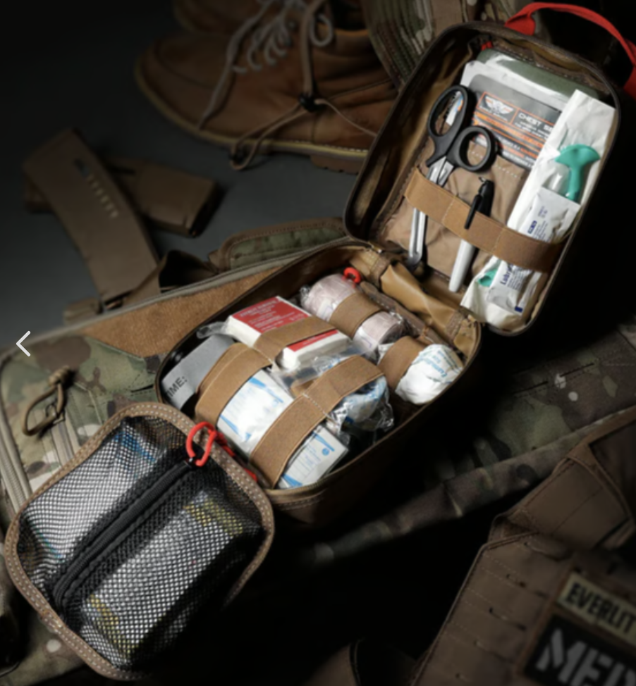everlit advanced trauma kit inside