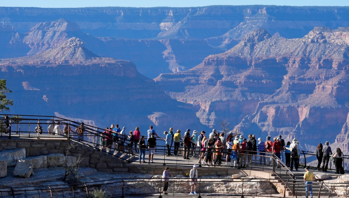 Trump admin rolls out new fees for foreign tourists at national parks