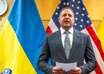 Former Ukrainian 'co-president' Yermak says he's 'going to the front'