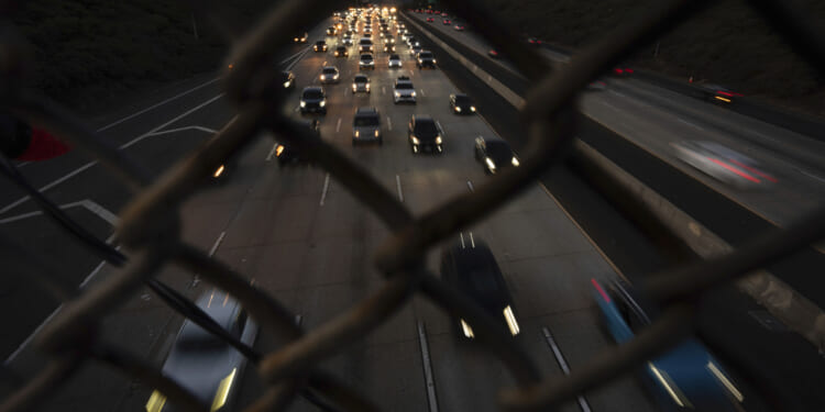 Best and worst times to travel for the holiday