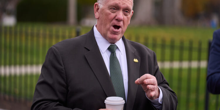 Border czar Tom Homan blasts Catholic bishops over deportations