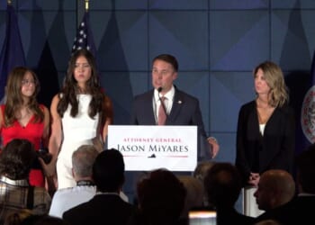 Crowd wants Jason Miyares to run for Virginia Governor next term