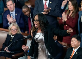 Dems circle wagons around member who sought Epstein's coaching