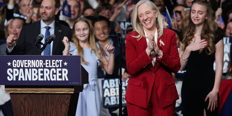 Federal workers of the world, unite