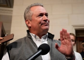 Frustrated Russia hawks wade into Trump Ukraine talks