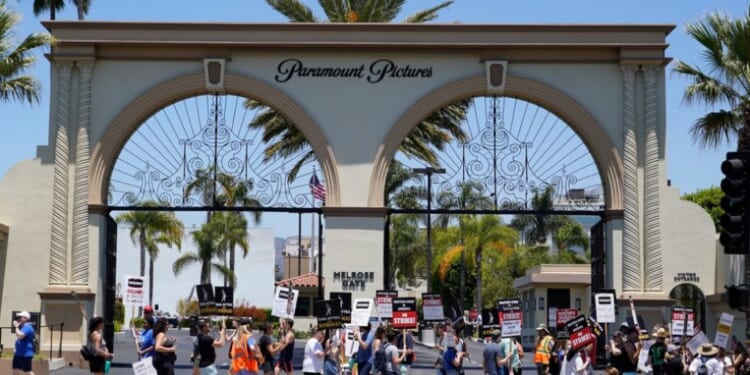 House Dems ramp up scrutiny of Paramount-Skydance merger