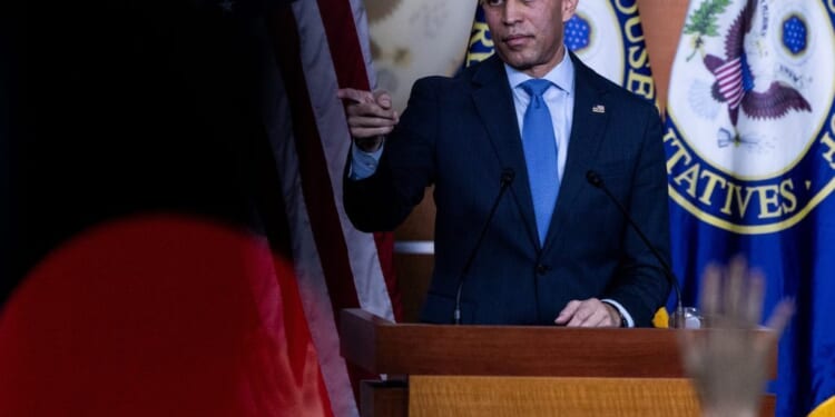 Jeffries holds presser ahead of final House vote ending shutdown