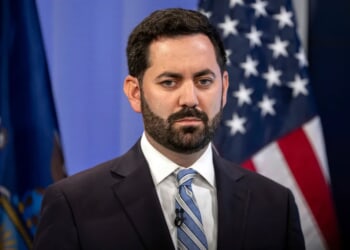 Mike Lawler backs rival Elise Stefanik's gubernatorial campaign