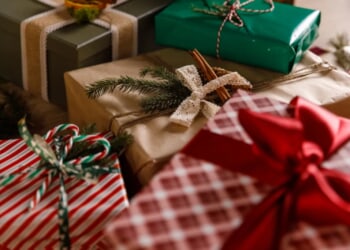 Money expert says skip gifts for adults to save this holiday season