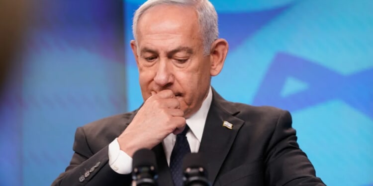 Netanyahu submits pardon request during corruption trial