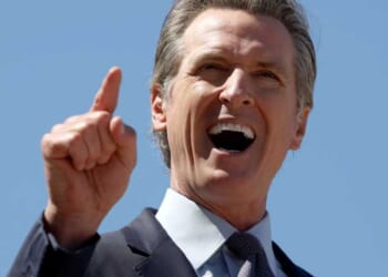 Newsom's state 'caught red-handed' illegally issuing thousands of commercial driver’s licenses to foreign truckers: DOT