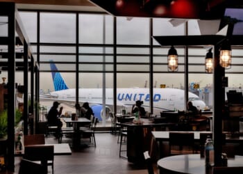 Over 1,000 flights canceled day after government reopens