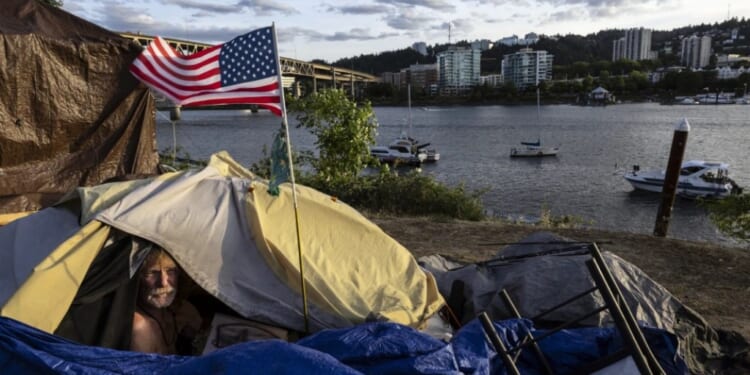 Portland residents want homeless encampment sweeps to continue