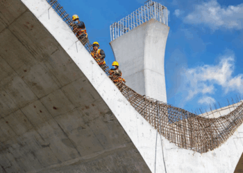 RUBBLE: Stunning bridge collapse reveals Chinese weakness