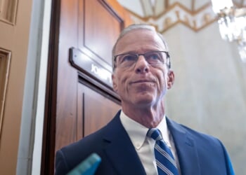 Republicans risk Obamacare paralysis with renewed healthcare debate