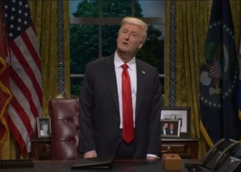 SNL's Trump Confesses To Being 'A Sociopath' After Oval Office Fainting