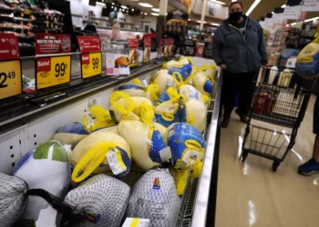 Thanksgiving prices decline for third straight year this holiday season