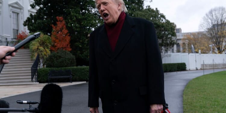 Trump redoubles call for National Guard deployment to Chicago