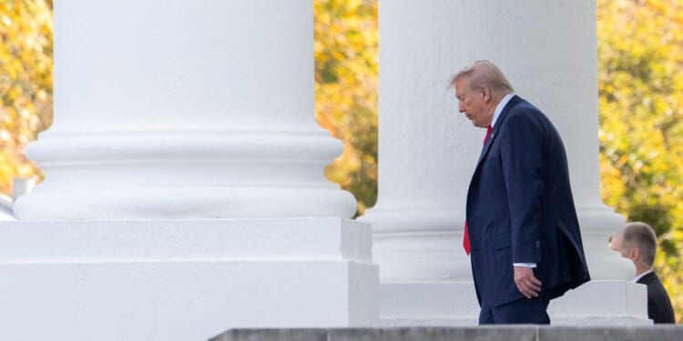 Trump will not visit Supreme Court during tariffs case