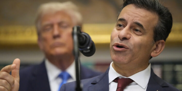 What the FDA's latest scandal says about Marty Makary's leadership