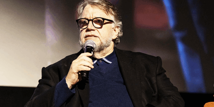 Guillermo del Toro stops awards show music to drop 'F**k AI' bomb