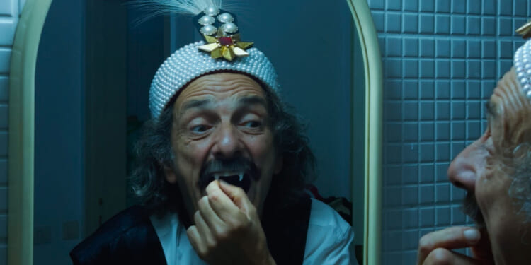 <i>Dracula</i> Reimagined as Socialist Trauma