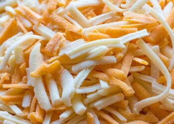 FDA warns Americans in 31 states about dangerous elements that may be in their shredded cheese