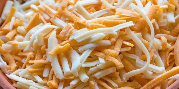 FDA warns Americans in 31 states about dangerous elements that may be in their shredded cheese