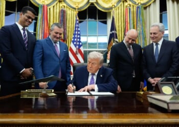 Trump signs executive order limiting state regulation of AI