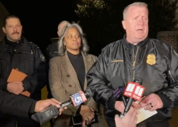 Atlanta homeowner shoots 2 juveniles who were taking packages from his porch, police say