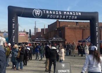 Army-Navy game about more than football, celebrates vets