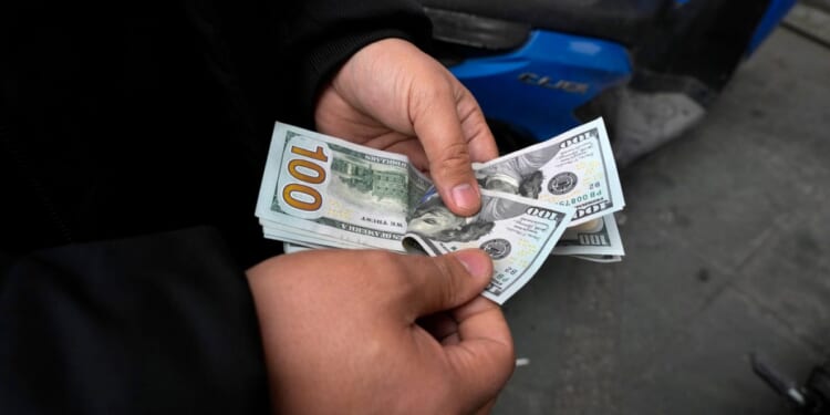 January Social Security direct payment worth $994 goes out in 17 days