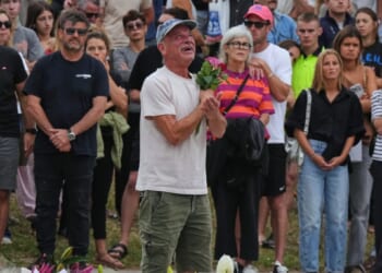 Australia moves to tighten gun laws after Bondi Beach shooting